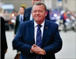  ?? FOTO: AP ?? Man ved ikke, om man skal grine eller graede over Løkke.