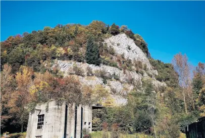  ?? INSUBRIPAR­KS ?? La cava di Biancone nel Parco delle Gole dellaBregg­ia