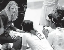  ?? D. ROSS CAMERON/STAFF ?? Cal coach Lindsay Gottlieb, left, doesn’t think fatigue has been a problem for her team, which typically uses only seven players unless the game is a blowout.