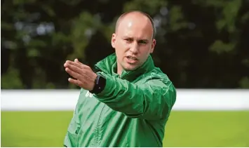  ?? Foto: Hochgemuth ?? Christian Jauernig und der FC Stätzling gehen ab sofort getrennte Weg. Über fünf Jahre war er bei dem Verein.