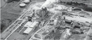  ?? SALTWIRE NETWORK FILE PHOTO ?? This aerial shot shows the Northern Pulp mill in Nova Scotia.