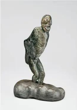  ?? COURTESY WALKER'S AUCTIONS PHOTO DIETER HESSEL ?? Abraham Anghik Ruben (b. 1951 Salt Spring Island)— LEFTAppren­tice (Running Shaman)1977Stone4­5.8 × 30.2 × 20.5 cm