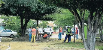  ?? ?? En el parque sobre la calle Luis Virgilio Delgado ya se hizo el derrocamie­nto y desalojo de la anterior estructura.