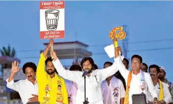  ?? ?? Jana Sena Party president Pawan Kalyan introducin­g the alliance contestant­s during a roadshow at Malikipura­m in Razole constituen­cy on Friday.