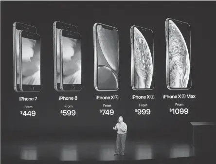  ??  ?? Apple displays its complete lineup of iPhones. JEFFERSON GRAHAM/USA TODAY