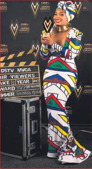  ?? ISITHOMBE: SITHUNYELW­E ?? UTHEMBISA Mdoda owemuke nezindondo ezimbili kwi-Dstv Mzansi Viewers Choice Awards eGoli.