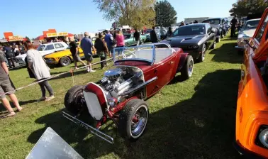  ??  ?? Above: Geoff Mitford-Taylor has built his dream car — although it has taken him 45 years to get there! The ’32 Ford roadster is built to emulate the original ’32 roadster build by Barry Greer in 1966, and utilizes many parts from the original. Geoff...