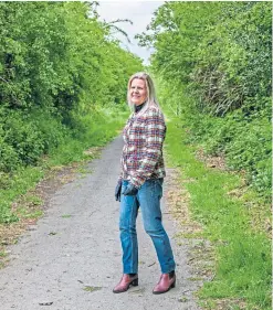  ?? Picture: Kim Cessford. ?? Councillor Kate Stewart at the start of the path that runs through Valleyfiel­d Woods.