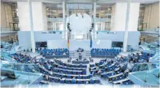  ?? FOTO: CHRISTIAN SPICKER/IMAGO IMAGES ?? Die Liberalen im Bundestag fordern die Überprüfun­g des aktuellen EpidemieSt­atus in Deutschlan­d.