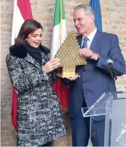  ??  ?? Incontro. Jacques Jean Sarraf con la Presidente della Camera Laura Boldrini