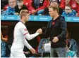  ?? Foto: dpa ?? Trainer Julian Nagelsmann holt Timo Werner vorzeitig vom Platz.