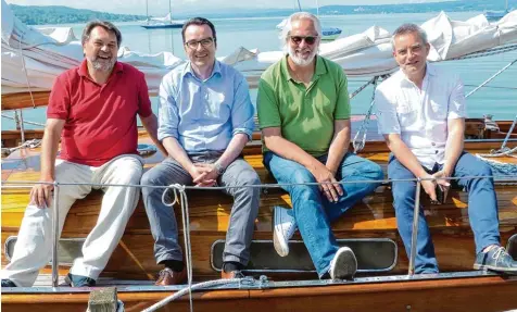  ?? Foto: Sabine Vetter ?? Die Vier Initiatore­n des Innovation­sforums auf der „Sir Shackleton“(von links): Wolfgang Stark, Herbert Gillig, Detlef Däke und Hans Peter Sander.