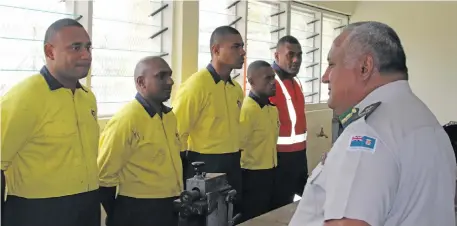  ?? Photo: Fiji Correction­s Service ?? Fiji Correction­s Service Commission­er Francis Kean briefing the inmates at Nasinu Vocational Centre on November 6, 2018.