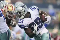  ??  RONALD MARTINEZ/GETTY IMAGES ?? The Philadelph­ia Eagles signed running back DeMarco Murray to a fiveyear, $42-million contract.