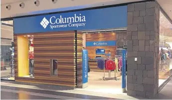  ??  ?? Se trata de un Columbia Store, y está sobre el primer nivel del establecim­iento comercial