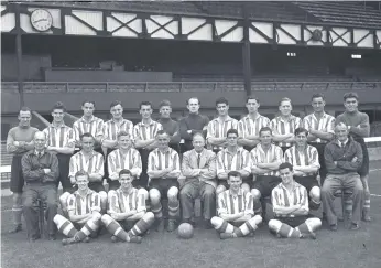  ??  ?? The Sunderland team in the early 1950s.