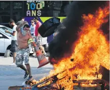  ?? ANNECHRIST­INE POUJOULAT/ AFP/ GETTY IMAGES ?? French Taxi drivers demonstrat­e against UberPOP in Marseille Thursday.