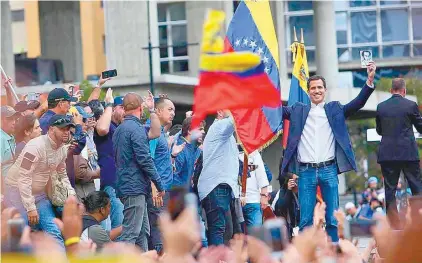  ??  ?? México y Uruguay han estado evitando pronunciar­se sobre la situación desde el miércoles.