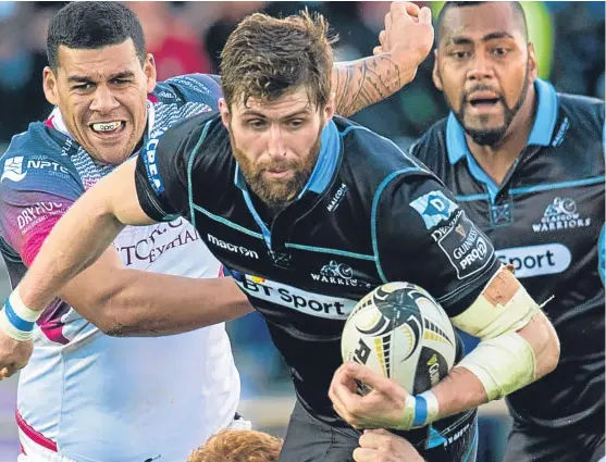  ?? SNS. ?? Former Dundee High School pupil Richie Vernon, pictured with the ball, has been handed a Scotland call-up by Gregor Townsend.