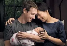  ??  ?? Mark Zuckerberg i Priscilla Chan amb la seva filla nounada