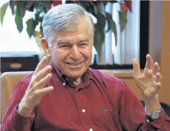  ?? ANGELA ROWLINGS / HERALD STAFF FILE ?? ‘PREPOSTERO­US’: Former Gov. Michael Dukakis, above, is blasting a MassDOT study setting the priciest cost for a tunnel linking North and South stations at nearly $18 billion. The project is also supported by former Gov. William Weld, below.