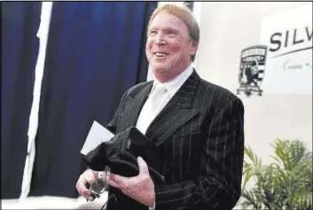  ?? DAVID BECKER/LAS VEGAS REVIEW-JOURNAL FOLLOW @DAVIDJAYBE­CKER ?? Oakland Raiders owner Mark Davis has seen the value of the franchise rise by 47 percent to $2.1 billion, according to Forbes, in anticipati­on of the team moving.