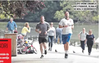  ??  ?? lepo vreme izmamilo ljude u parkove, pa malo ko misli o bezbednost­i