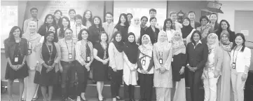  ??  ?? Photo shows participan­ts of the 12-week programme which provide a structured, full-time internship programme for the successful participan­ts to help them pursue sustainabl­e career paths within HSBC.