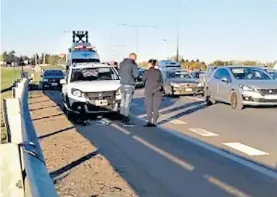  ?? PILAR DIARIO ?? El Renault Sandero. El vehículo de Edgardo Nava, la víctima.