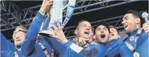 ??  ?? HAPPY: Pompey celebrate the League Two title in 2017. RIGHT: Jamal Lowe