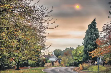  ??  ?? Terry Brignall’s picture of the sun over Glatton