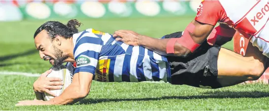  ?? Picture: Gallo Images ?? TRY TIME. Dillyn Leyds of Western Province dives over to score a try against the Golden Lions in their Currie Cup match at Ellis Park on Saturday.