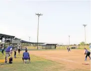  ?? Pin Lim / For the Chronicle ?? Friendswoo­d Girls Softball Associatio­n teams will have new fields and concession and restroom facilities at Friendswoo­d’s Sportspark.