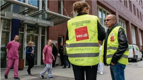  ?? Foto: Florian Boillot ?? Auch an der Charité in Berlin in Mitte fand ein sogenannte­r Partizipat­ionsstreik statt.