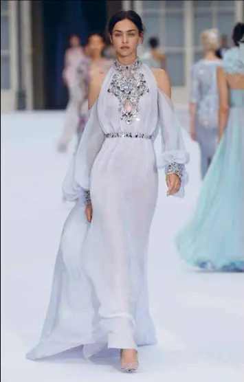  ??  ?? RALPH & RUSSO Autumn-Winter 2019/2020