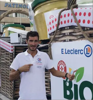  ?? (Photo R.L.) ?? Brice Feillu, à l’heure du grand départ à Nice, est chauffeur pour la marque Leclerc sur ce Tour.