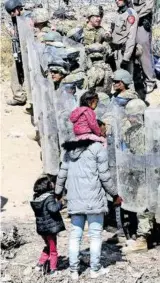  ?? AFP ?? Venezolano­s en Ciudad Juárez