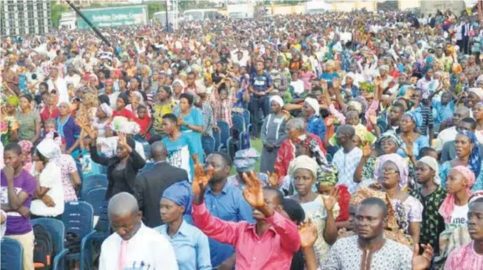  ??  ?? A cross-section of congregati­on at the Surulere location