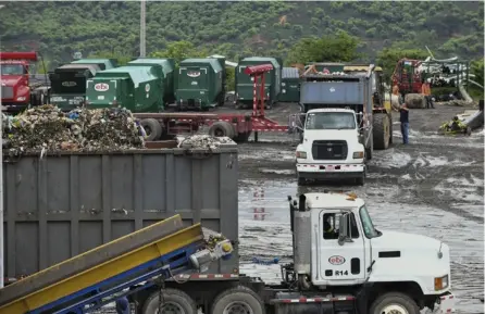  ?? JorGE CAStILLo ?? El relleno El Huazo es uno de los que más residuos sólidos recibe en la GAM.