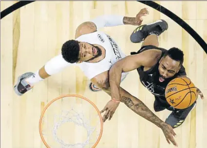  ?? FOTO: AP ?? Imagen cenital de una acción del último All Star. Las cámaras en el techo registran toda la acción de los partidos en la NBA