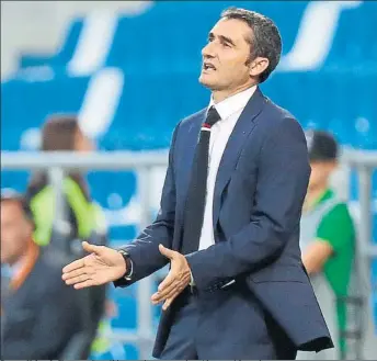  ?? FOTO: AP ?? Ernesto Valverde El entrenador rojiblanco se lamenta en el partido ante el Sassuolo