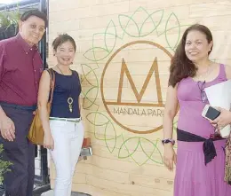  ??  ?? Your columnist with Sharon Tan and Brenda Te. (From left) Chef JJ Yulo, Gel Litton, Marco Lobregat and Mandala Park CEO Jojo Litton Gallego.