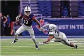  ?? Ronald Cortes / Contributo­r ?? UTSA coaches say they’ll keep the game plan simple for wide receiver Joshua Cephus and the offense.