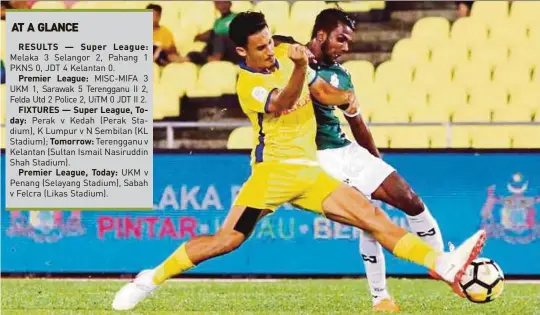  ??  ?? Pahang defender and team captain, Matthew Davies (left) is of Australian-Malaysian parentage who was born Down Under but now represents Malaysia. PIC BY RASUL AZLI SAMAD