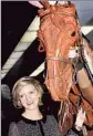  ?? Ellie Kurttz ?? MARIANNE MARIANNE ELLIOTT, ELLIOTT, shown with puppet horse Joey, believes in taking risks in theater.