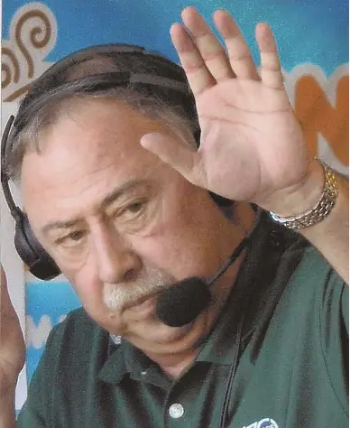  ?? STAFF FILE PHOTO BY CHRISTOPHE­R EVANS ?? THOUGHTS AND PRAYERS: Jerry Remy, seen waving from the broadcast booth at JetBlue Park in Fort Myers, Fla., in 2014, has been diagnosed with cancer for the sixth time.