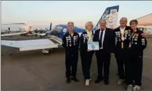  ?? ?? Nicolas Bothamy, Marie Christine Adam, Jean Sol, un pilote et une co-pilote Dorothée Martin