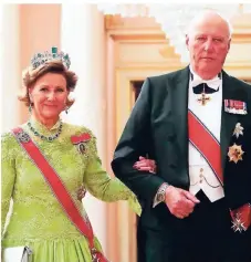  ??  ?? Harald V. und Königin Sonja von Norwegen beim Galadinner anlässlich des 80. Geburtstag­s des norwegisch­en Königs im vergangene­n Jahr. FOTOS: DPA