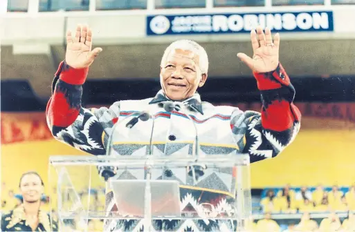  ?? KEN FAUGHT TORONTO STAR FILE PHOTO ?? The Star and TO Live are partnering on a display of the coverage of Nelson Mandela’s Toronto visits, which will appear at the Allen Lambert Galleria in Brookfield Place.