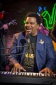  ??  ?? Craig Robinson stars as “Mr. Robinson” at 9 p.m. Wednesdays on NBC.